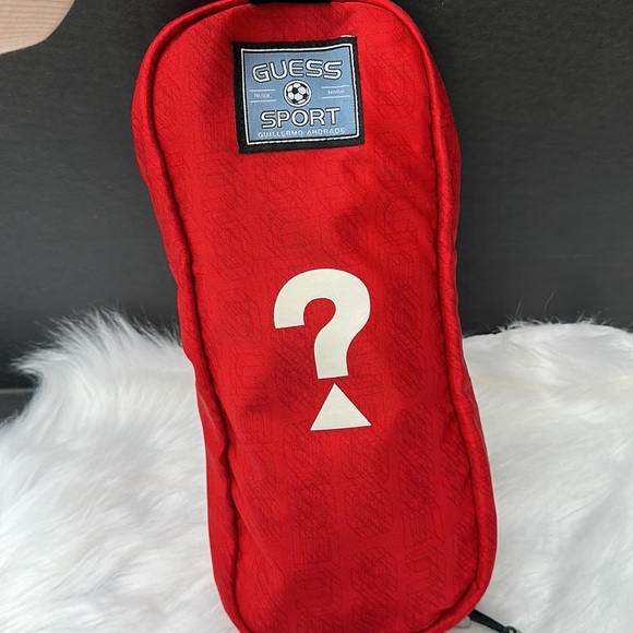 New GUESS USA Belt Bag/Crossbody Bag - Picture 4 of 7